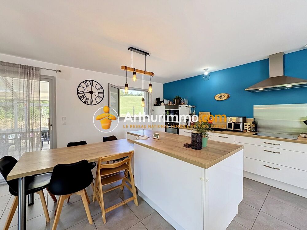 Vente Maison Belle villa de plain pied avec 3 chambres située à Panossas Panossas