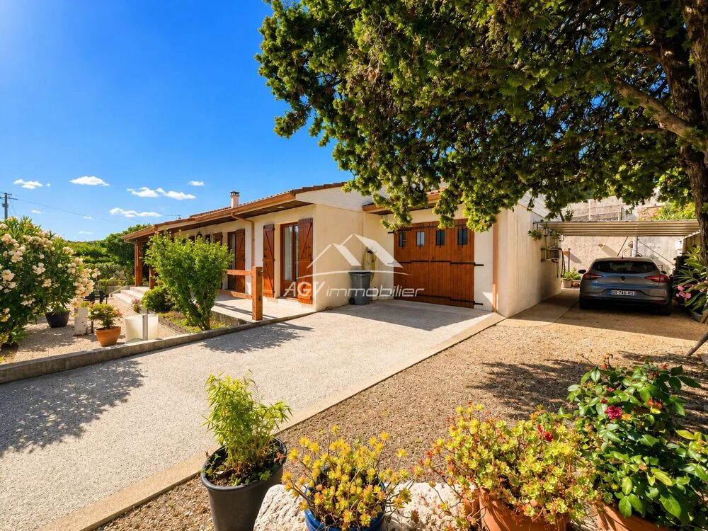 Saint-Martin-de-Valgalgues - Maison de plain-pied avec piscine,