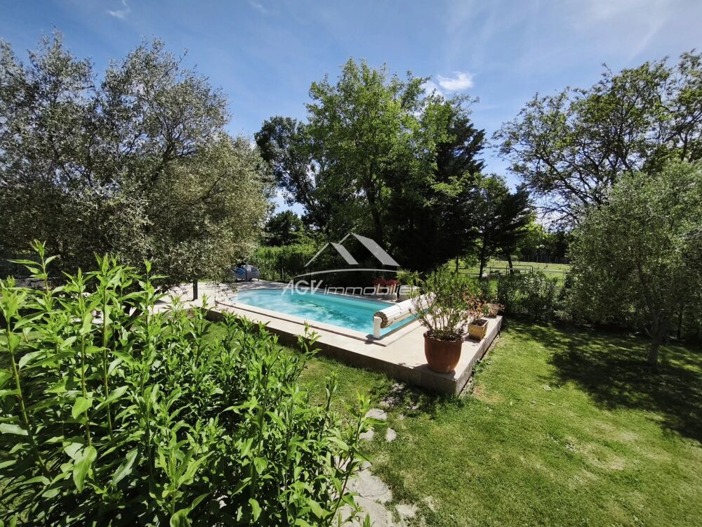 Proche Alès, maison 4 chambres + bureau, piscine