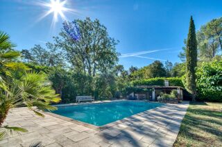  Villa  vendre 5 pices 330 m