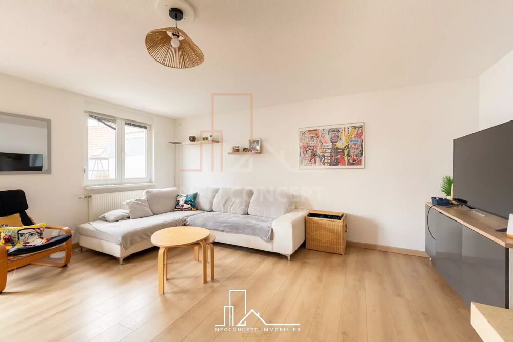 Maison de ville avec garage, cave, 5-6 chambres, sans travaux