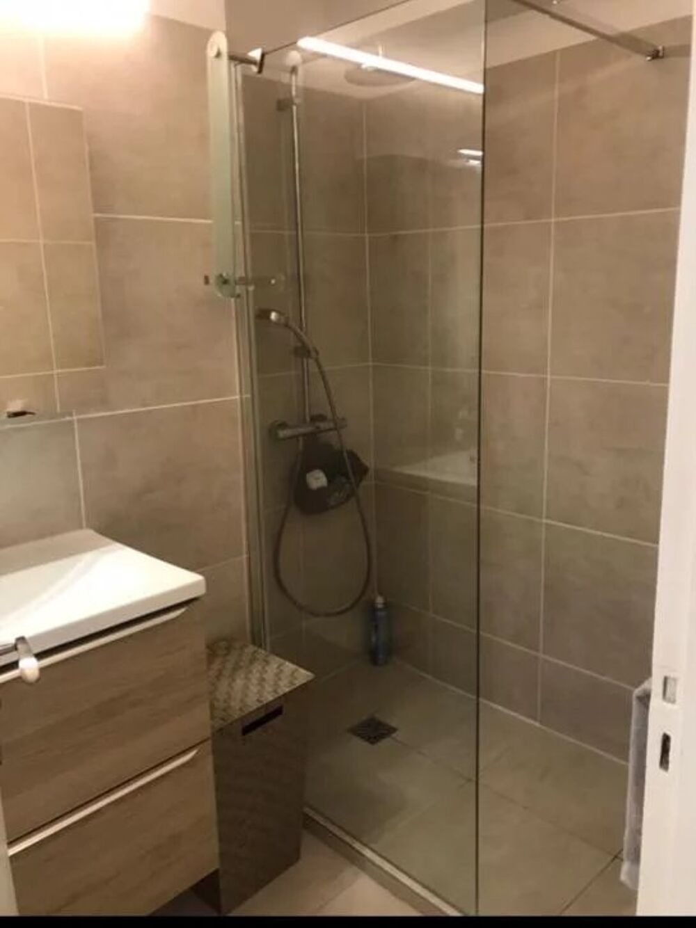 Location Appartement JUAN LES PINS - F2 meublé avec grand balcon Juan-les-pins