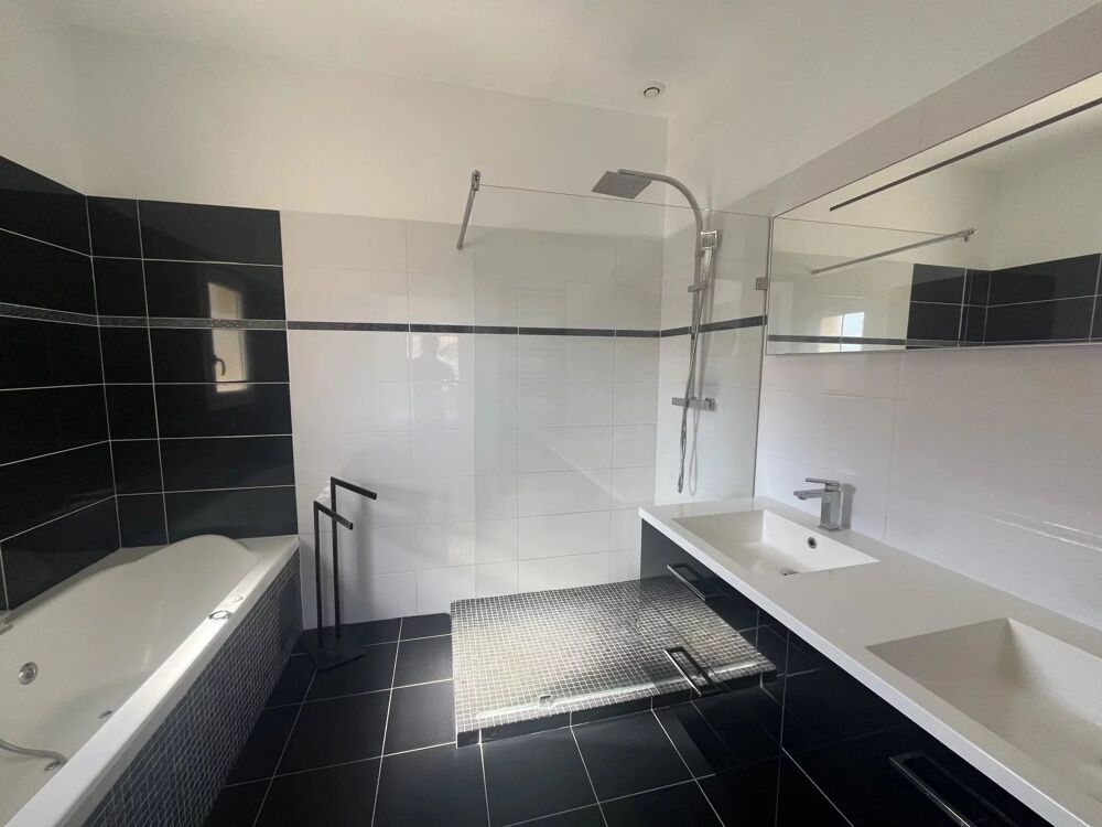 à vendre  Maison Antibes (06600)