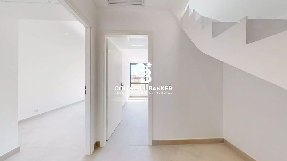 Duplex de cinq pièces, neuf au dernier étage, volumes et lumière