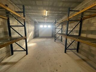  Parking / Garage � louer 