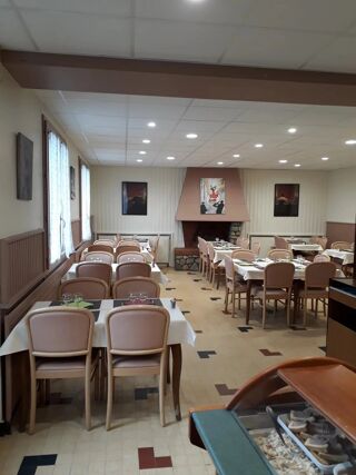  Immeuble à vendre 15 + pièces 570 m²