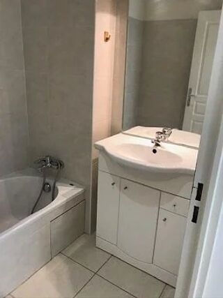  Appartement à louer 3 pièces 54 m²