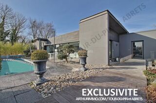  Maison � vendre 6 pi�ces 222 m�