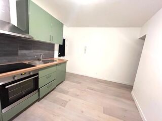  Appartement à louer 2 pièces 32 m²