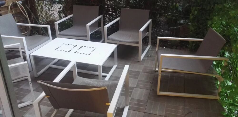3 pièces avec une terasse de 12m² et un parking