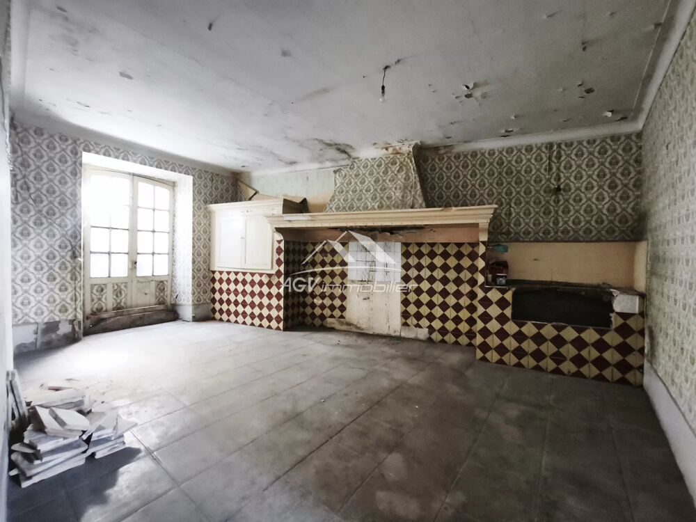 Proche Vézénobres, maison de village à rénover 5 pièces 115 m² +