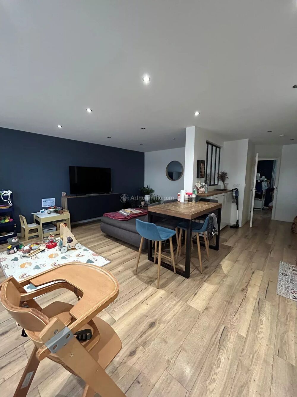 Location Appartement À louer – Très beau T4 meublé de 81 m² avec balcon et garage – V Villeurbanne