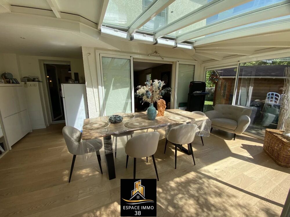 Maison T5 de 100 m2 avec véranda et garage sur 260 m2 de terrain