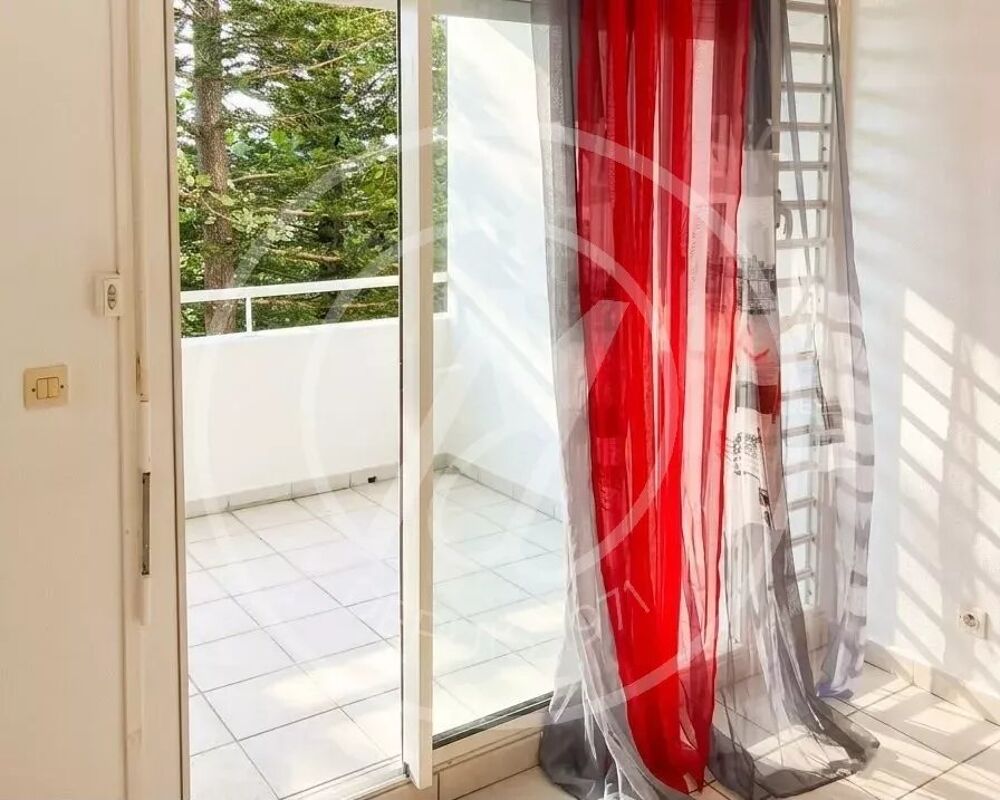 À VENDRE : APPARTEMENT T2 AUX ABYMES - 139 000 euros