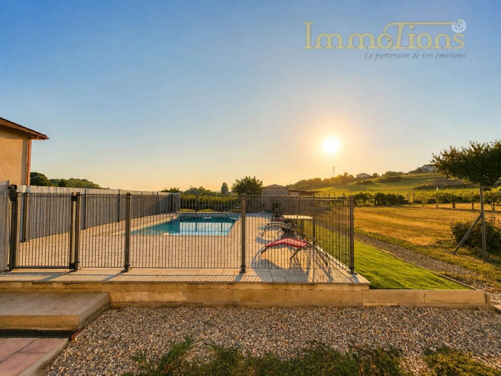 Vente Maison Maison familiale 189 m² avec piscine, garage de 82 m² et vue dég Vatilieu