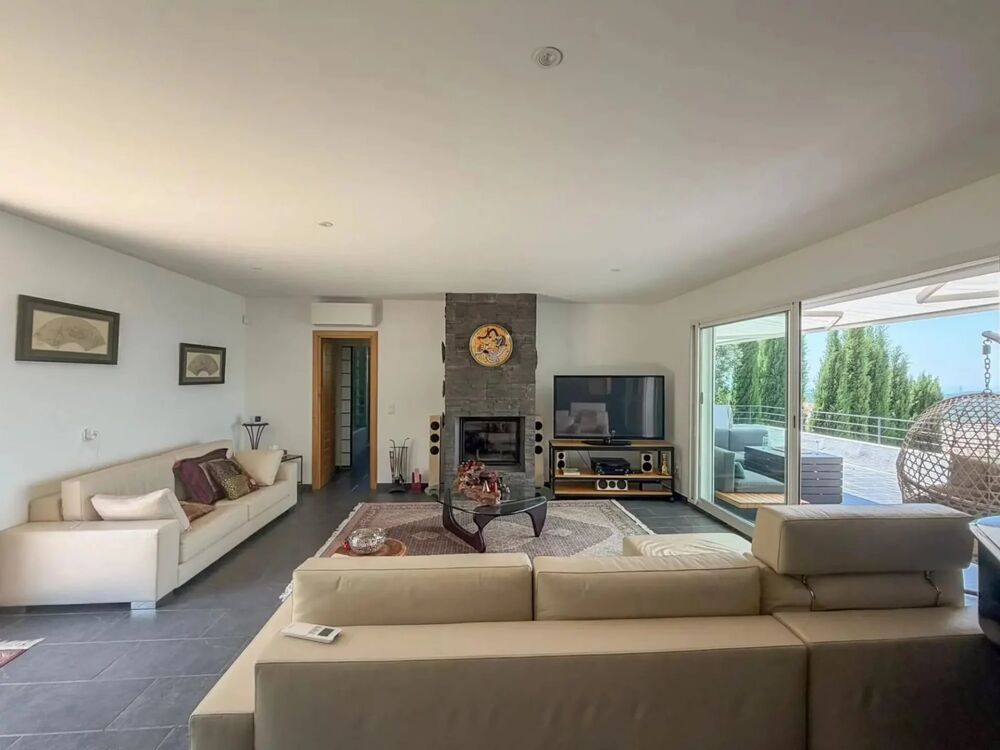 à vendre  Maison Saint-Vallier-de-Thiey (06460)
