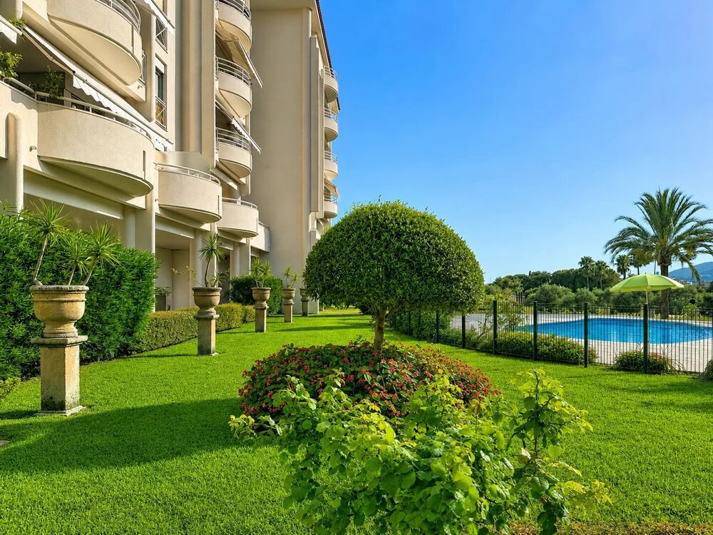 à vendre  Appartement Antibes (06600)