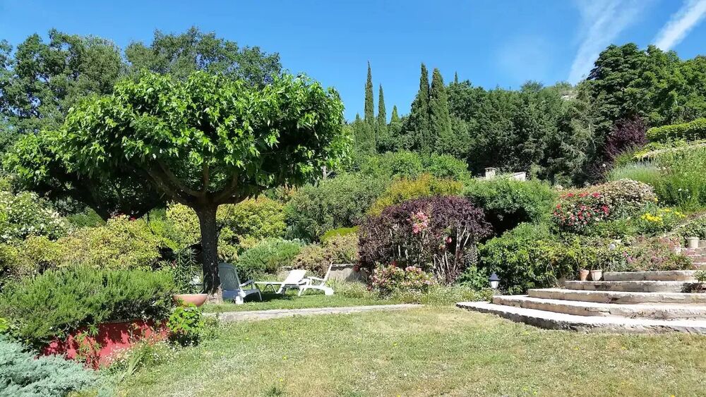 À Vendre Propriété d'Exception avec Villa principale, Maison d'