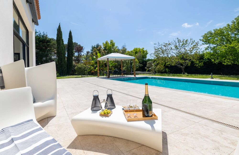 � vendre  Maison Roquefort-les-Pins (06330)