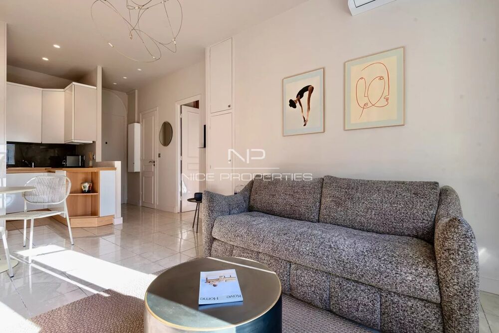 Vente Appartement Carré d'or, beau 2 pièces rénové à 2 pas de la mer Nice