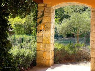 Vente Maison Bastide provençale avec piscine et jardin paysager – Fayence Fayence