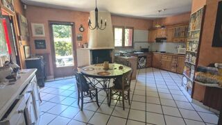  Villa � vendre 6 pi�ces 165 m�