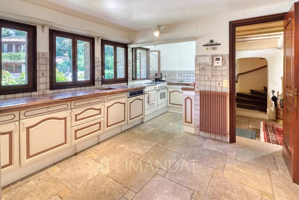 � vendre  Maison Saint-Paul-de-Vence (06570)