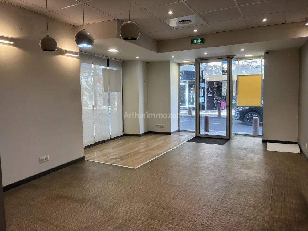   Local en centre ville Aubagne