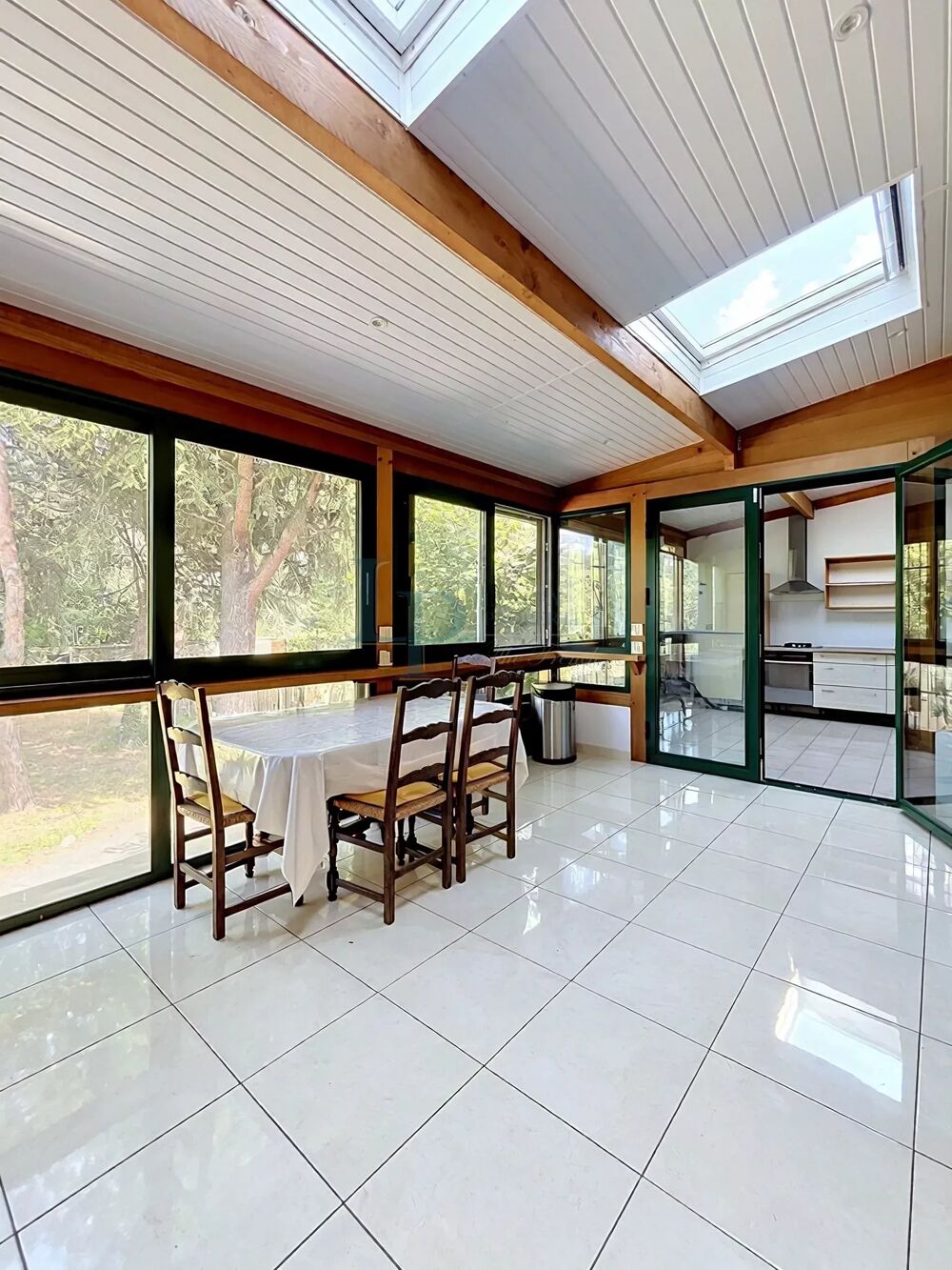Vente Maison DEMEURE FAMILIALE DE 300 M² – EN LISIÈRE DE FORÊT Poissy