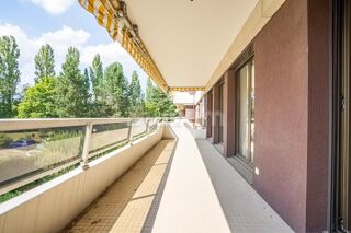  Appartement  vendre 4 pices 121 m