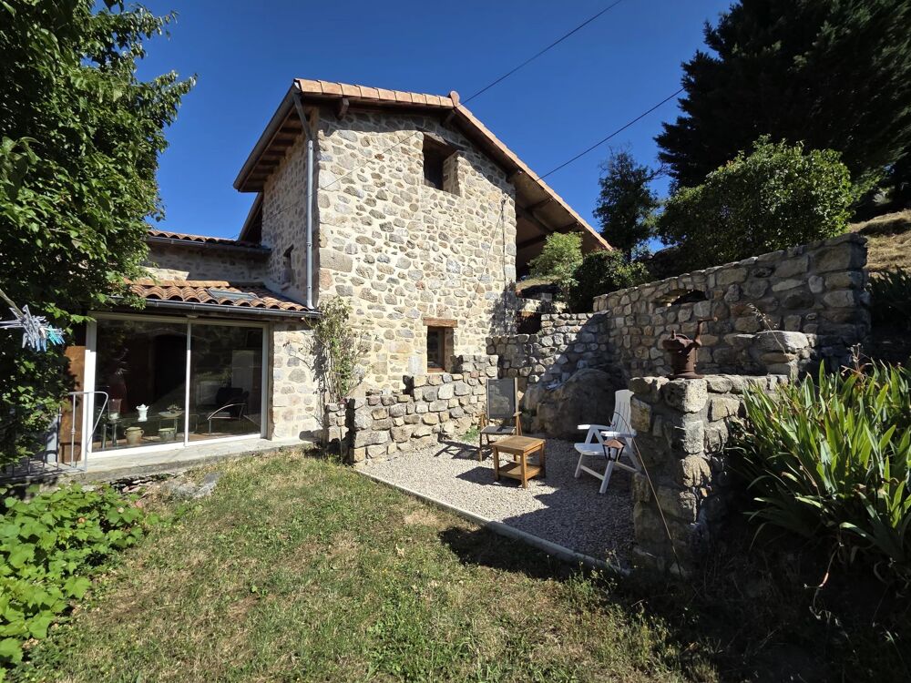 Propriété en pierre rénovée 243 m² habitables Vue imprenable
