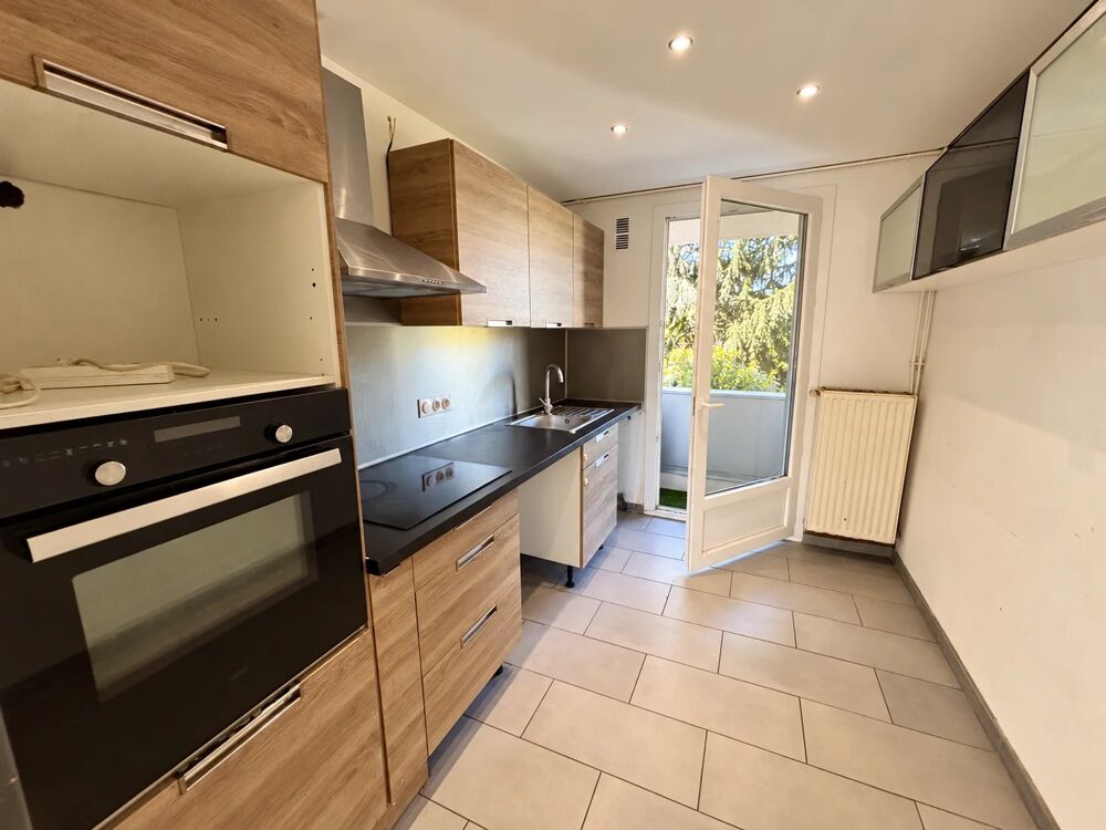 Vente Appartement T4 avec balcon et parking dans résidence sécurisée Saint-Étienne