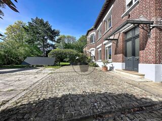  Maison � vendre 10 pi�ces 242 m�