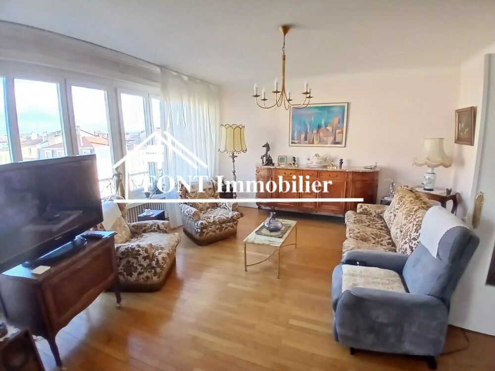 SAINT-CHAMOND, CENTRE, GRAND APPARTEMENT 2 / 3 CHAMBRES