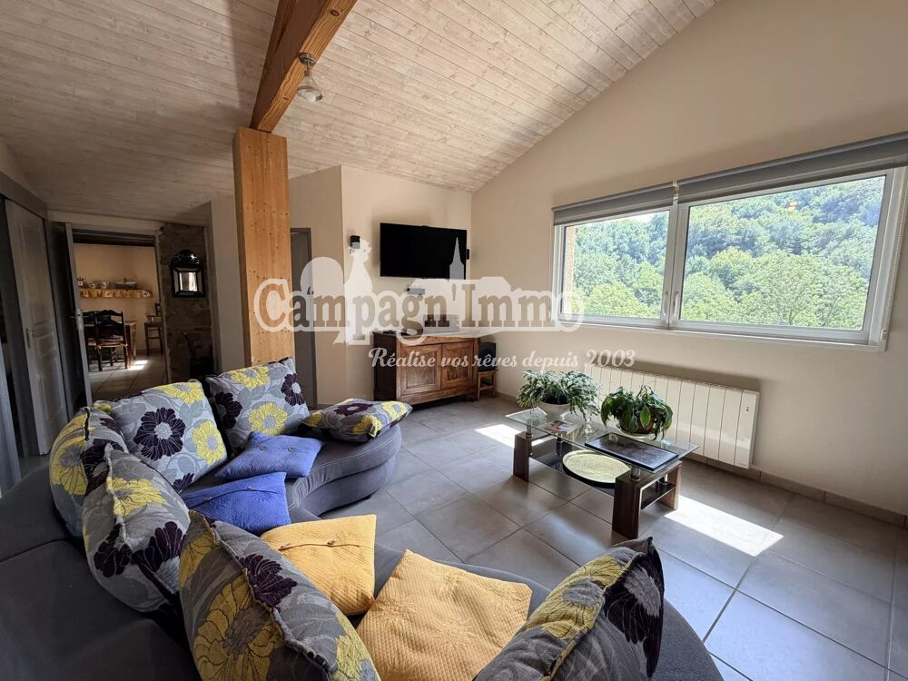Magnifique maison en pierres avec dépendances