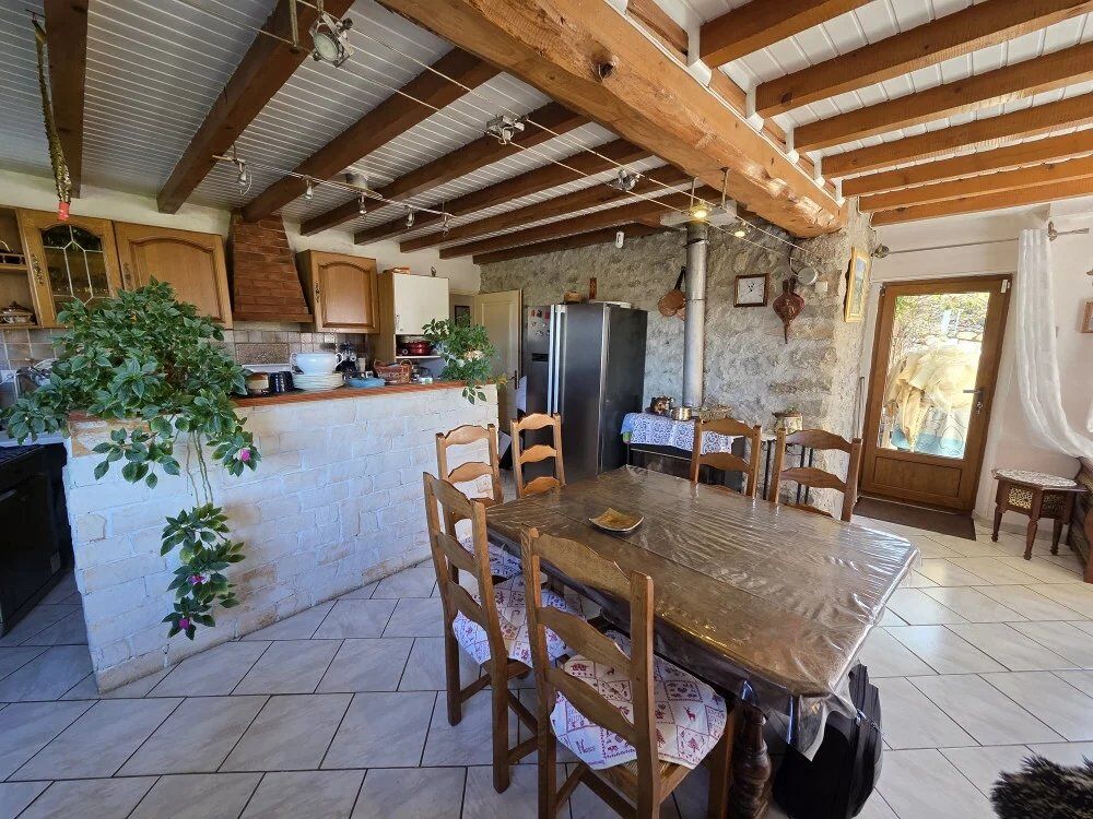 Vente Maison Maison 170m² + garage sur 1619m² terrain Saint-maurice-en-trièves