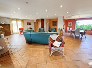  Maison � vendre 7 pi�ces 209 m�