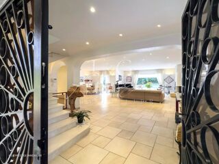  Maison � vendre 6 pi�ces 304 m�