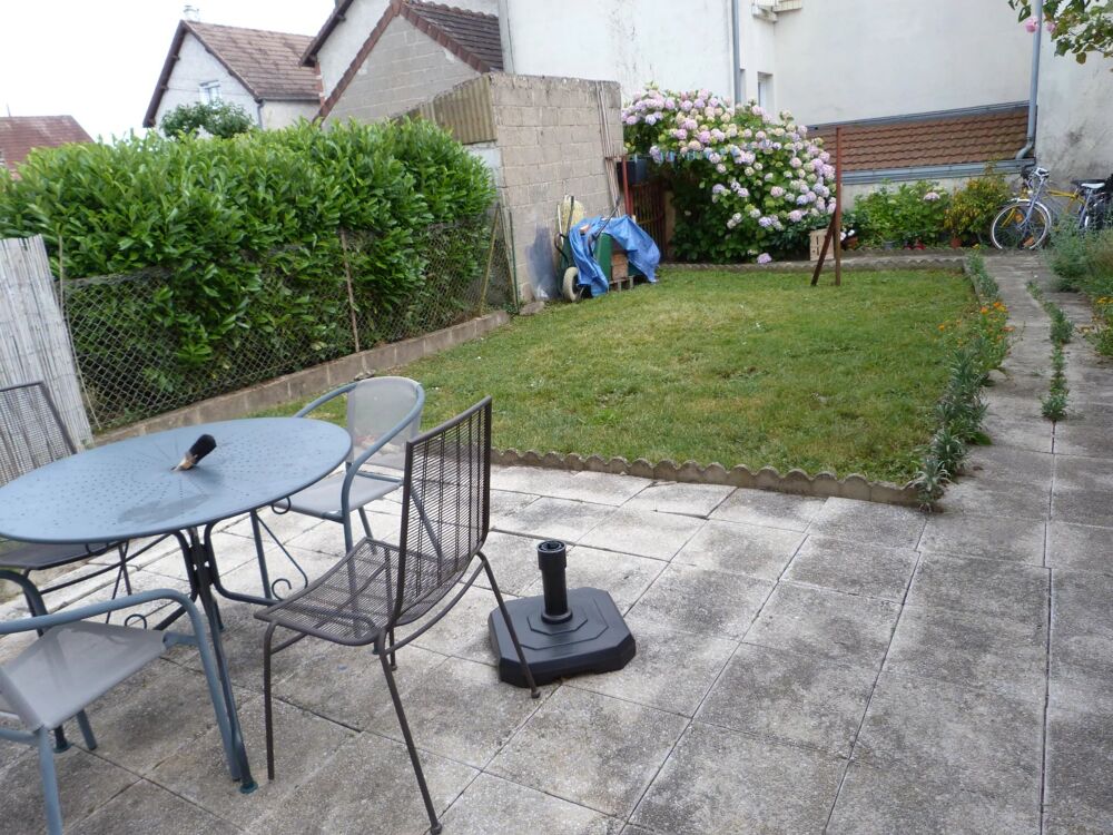 Vierzon centre : Maison T.2 - 1 Chambre 62 M²
