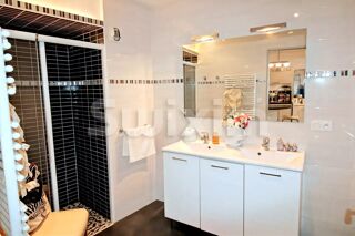  Appartement � vendre 4 pi�ces 130 m�