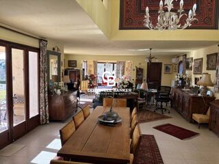  Maison � vendre 10 pi�ces 307 m�