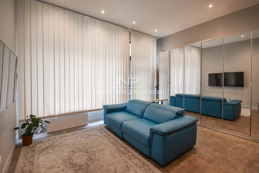 Studio/Loft à deux pas du port de Nice