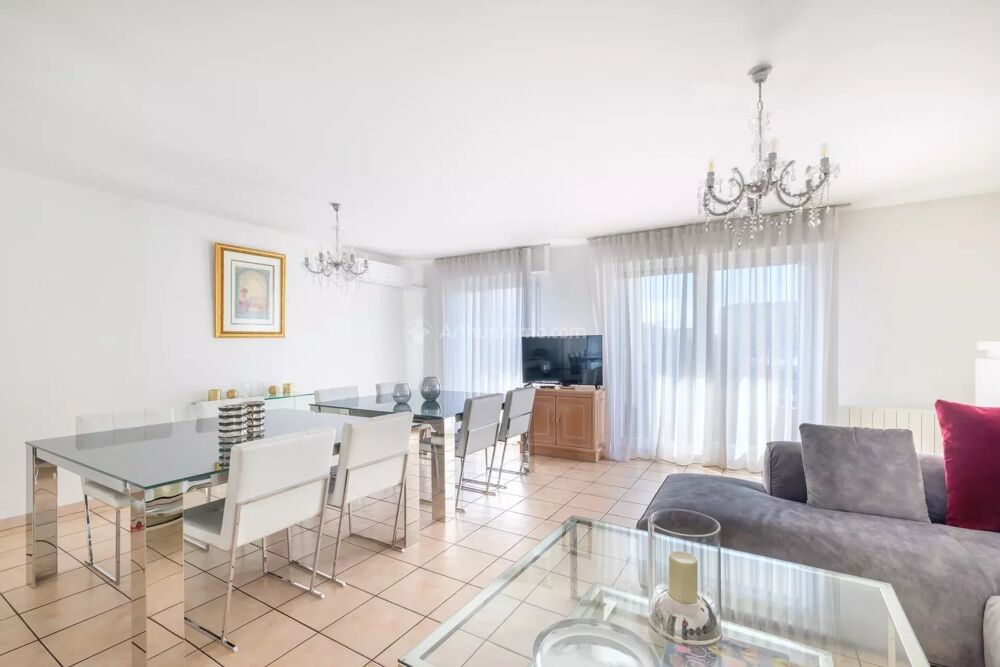 Vente Appartement APPARTEMENT T5 / 100 m² VILLEURBANNE - GRATTE-CIEL Villeurbanne