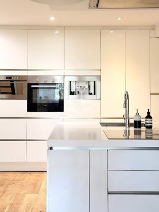  Appartement à vendre 10 pièces 220 m²