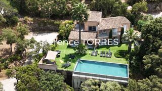 Vente Maison SUPERBE VILLA AVEC PISCINE Le plan-de-la-tour