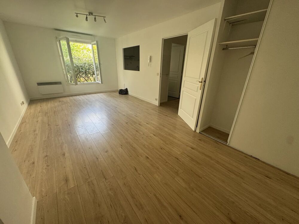 Vente Appartement 2 pièces calme entre les Buttes Chaumont et le parc de la Villet Paris 19
