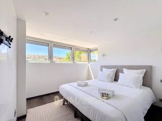  Appartement à louer 6 pièces 150 m²
