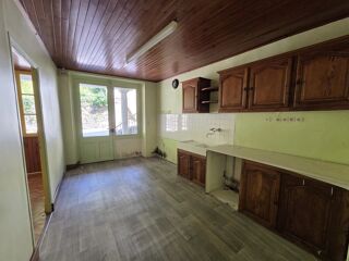  Immeuble � vendre 13 pi�ces 180 m�
