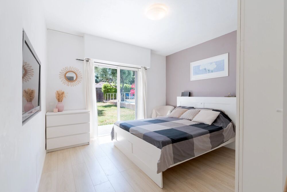 � vendre  Maison Antibes (06600)