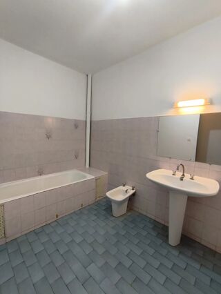  Appartement � louer 2 pi�ces 56 m�